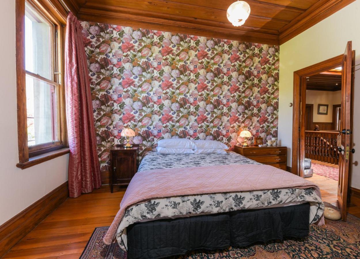 Dunstan House Motel Клайд Екстериор снимка