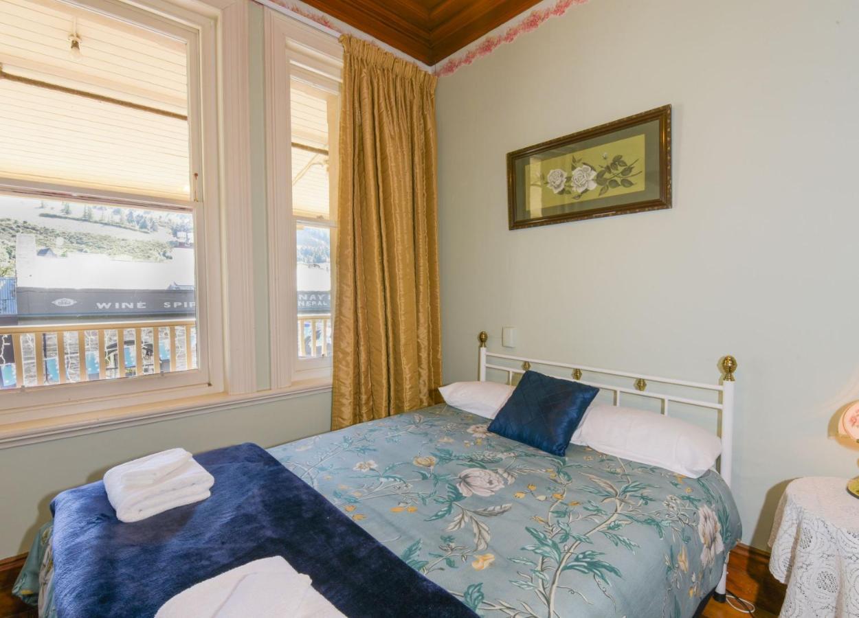 Dunstan House Motel Клайд Екстериор снимка