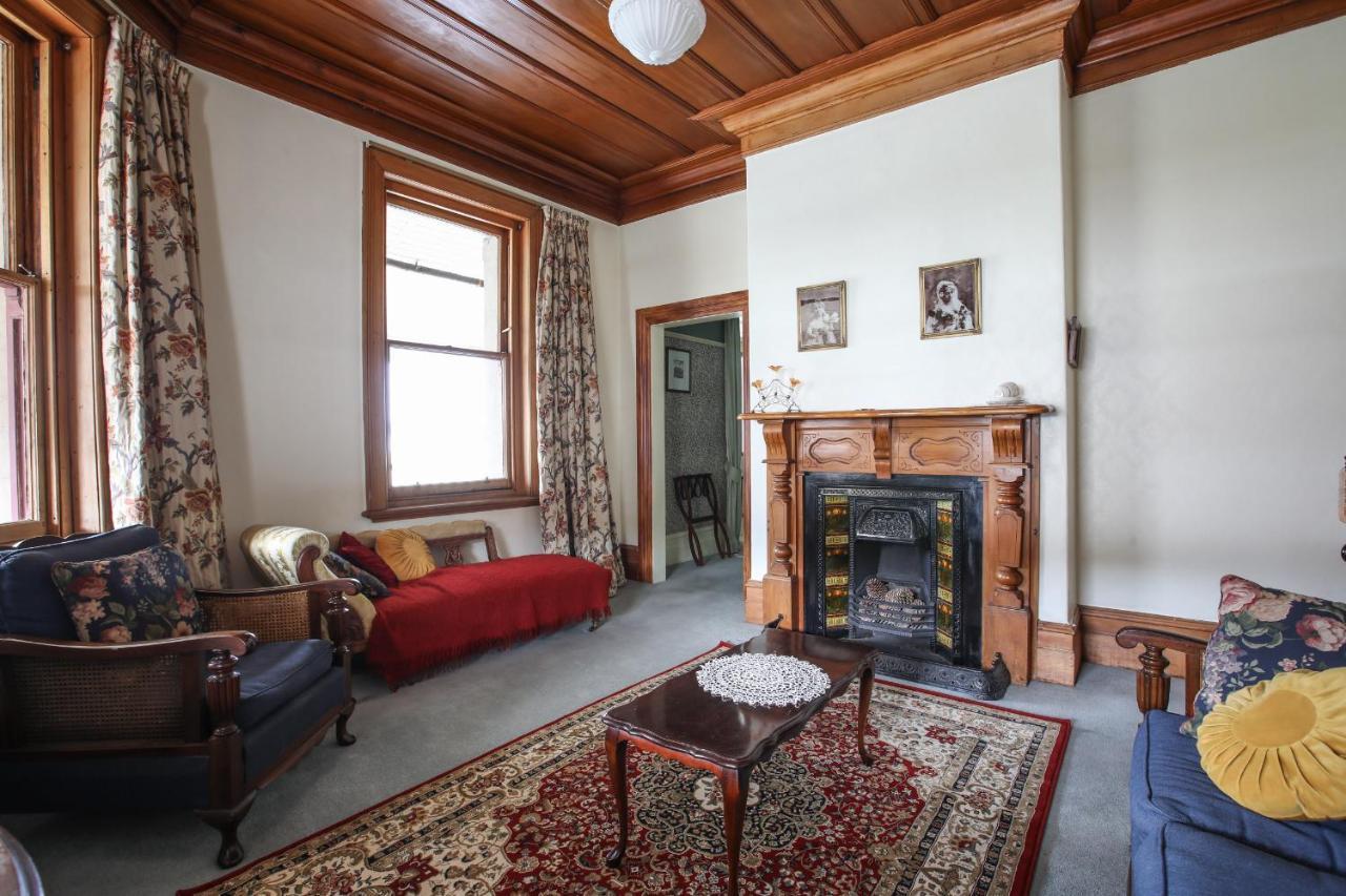 Dunstan House Motel Клайд Екстериор снимка