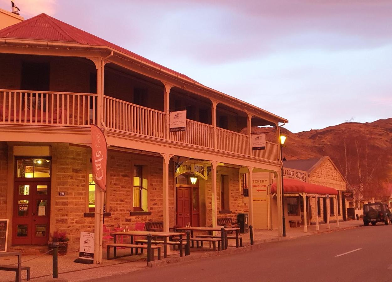 Dunstan House Motel Клайд Екстериор снимка
